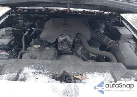 2001 Ford Crown Victoria Lx from USA, damaged, VIN 2FAFP74WX1X148842